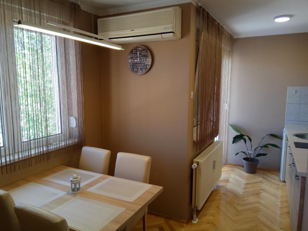 Apartment Cherry Zrenjanin Exterior foto